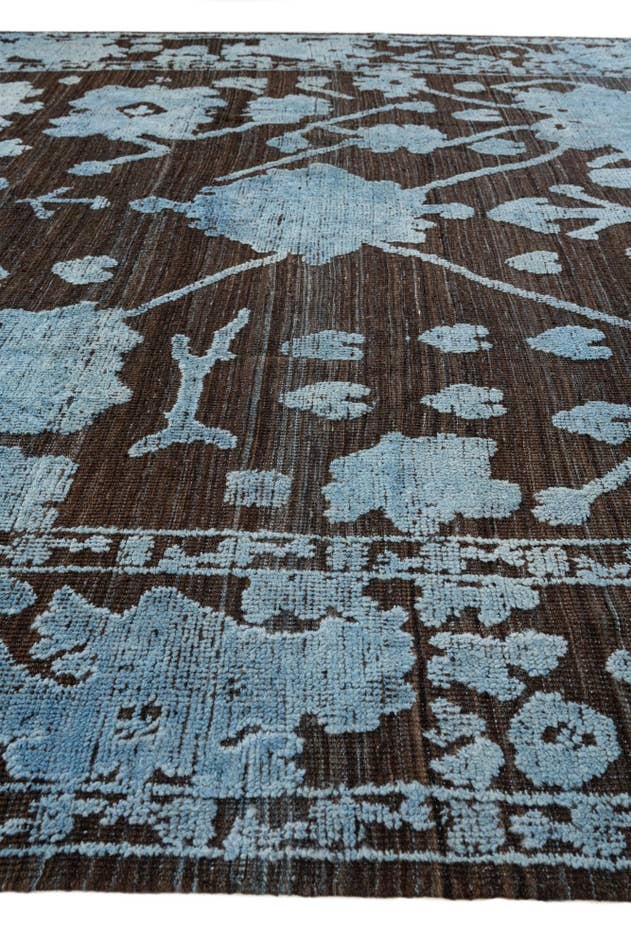 Detail image of 9' 3 x 11' 4 Hand Knotted Oushak Wool Rug