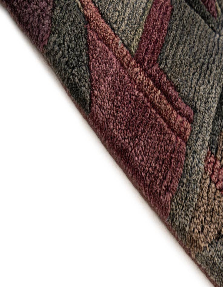 Detail image of 6' 11 x 8' 5  Hand Knotted Tibet Wool Rug