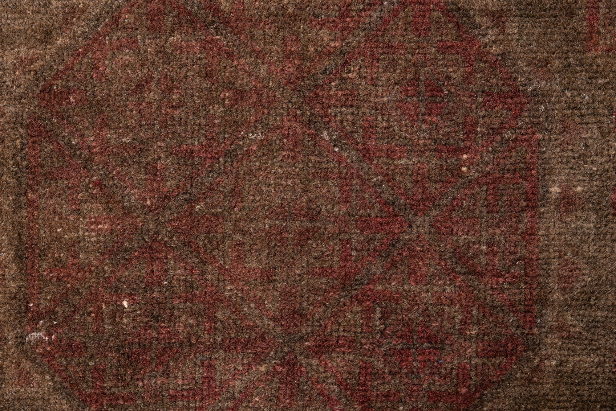 2' 7 x 4' 5 Hand Knotted Ultra Vintage Persian Wool Rug