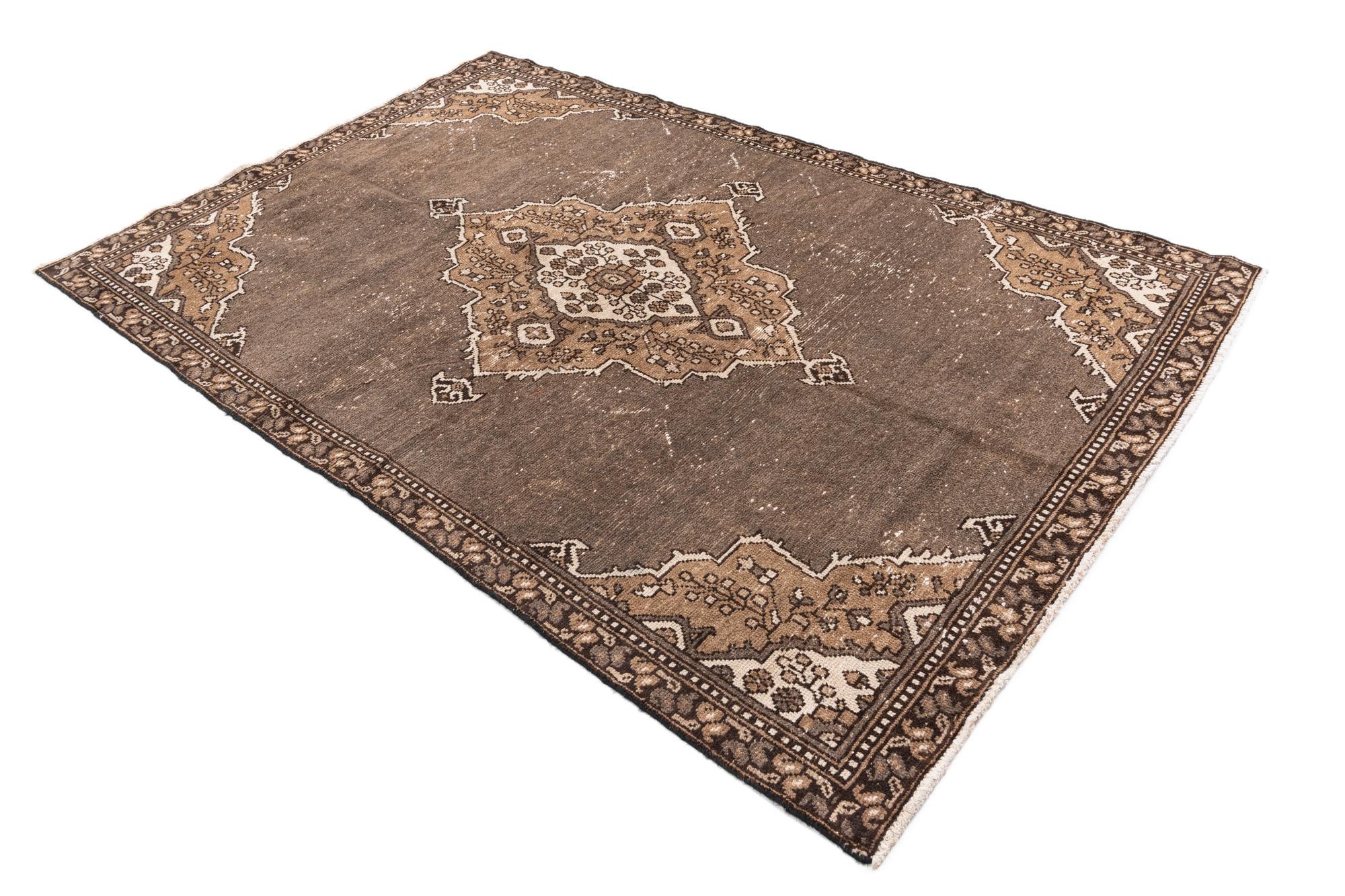 4' 10 x 7' 5 Hand Knotted Ultra Vintage Persian Wool Rug