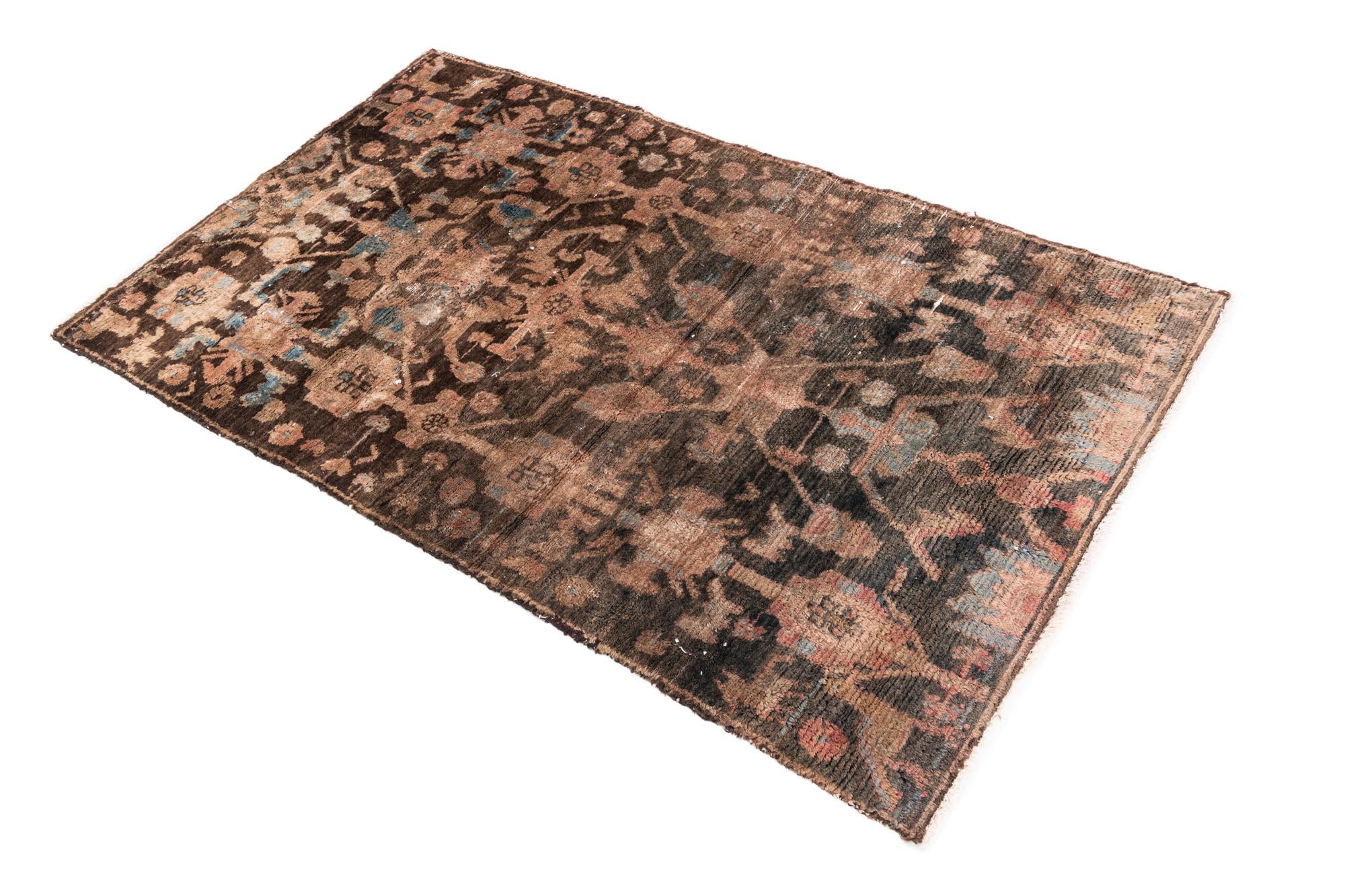 2' 10 x 4' 9 Hand Knotted Ultra Vintage Persian Wool Rug