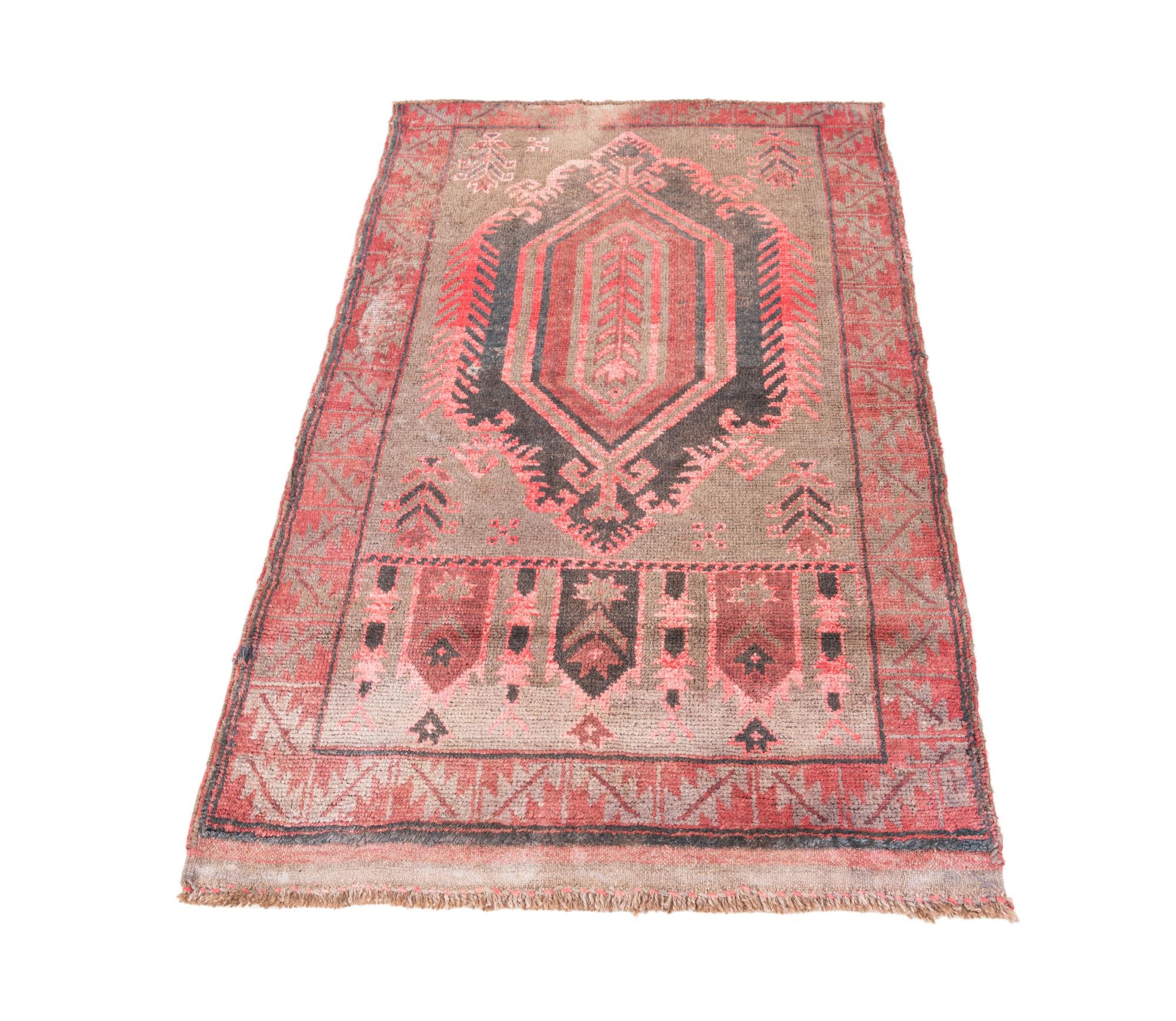 2' 10 x 4' 8 Hand Knotted Ultra Vintage Persian Wool Rug