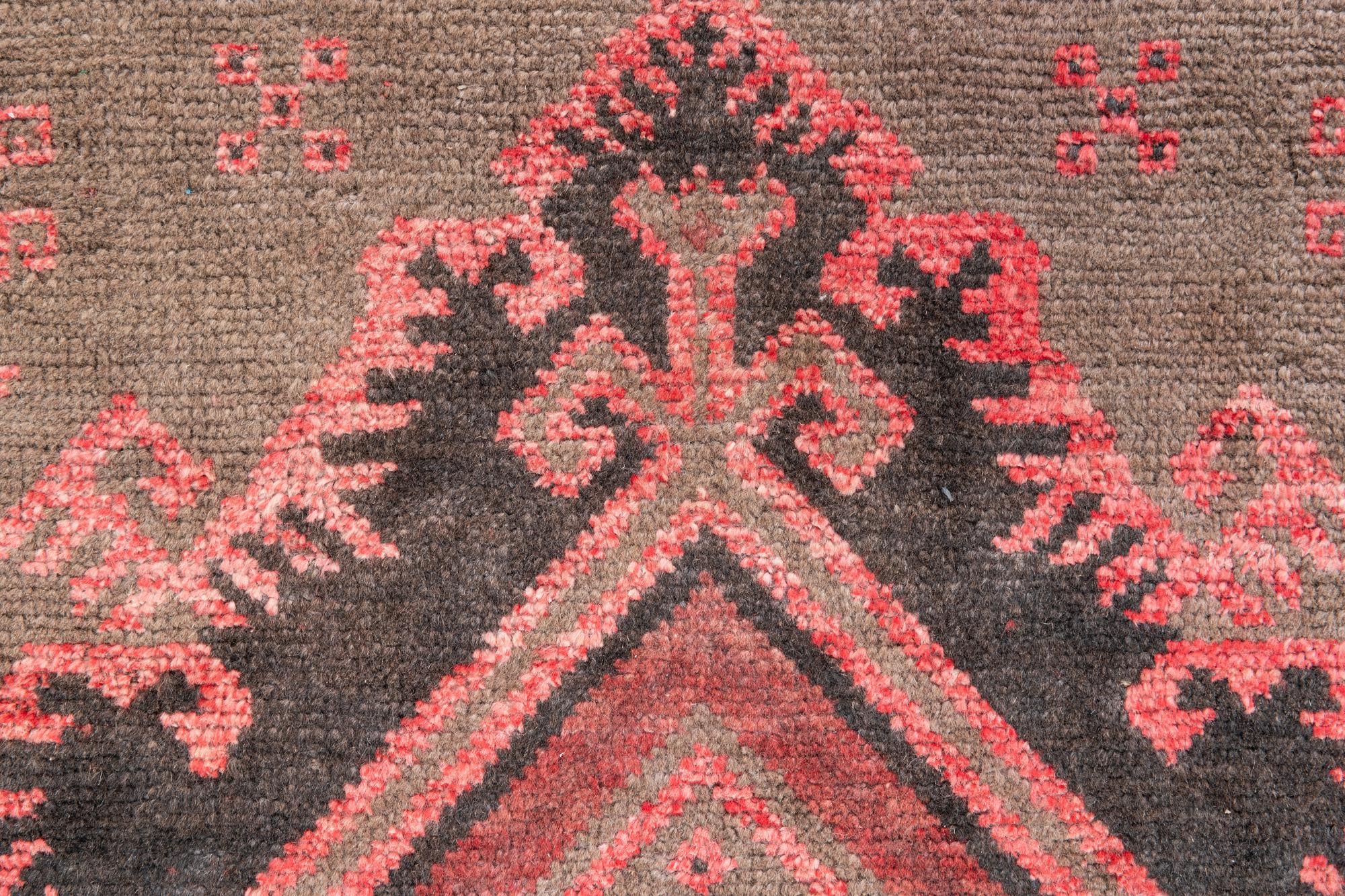 2' 10 x 4' 8 Hand Knotted Ultra Vintage Persian Wool Rug