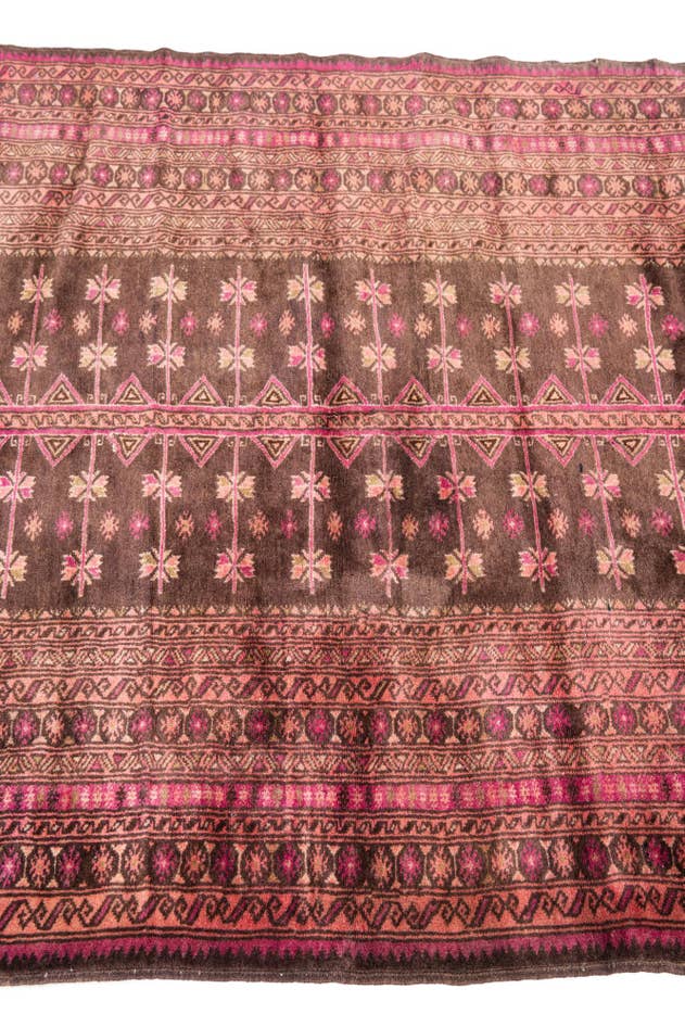 Detail image of 3' 3 x 4' 4 Hand Knotted Ultra Vintage Persian Wool Rug