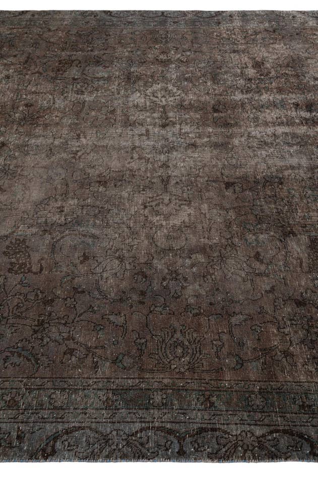 Detail image of 8' x 13' 4 Hand Knotted Ultra Vintage Persian Wool Rug