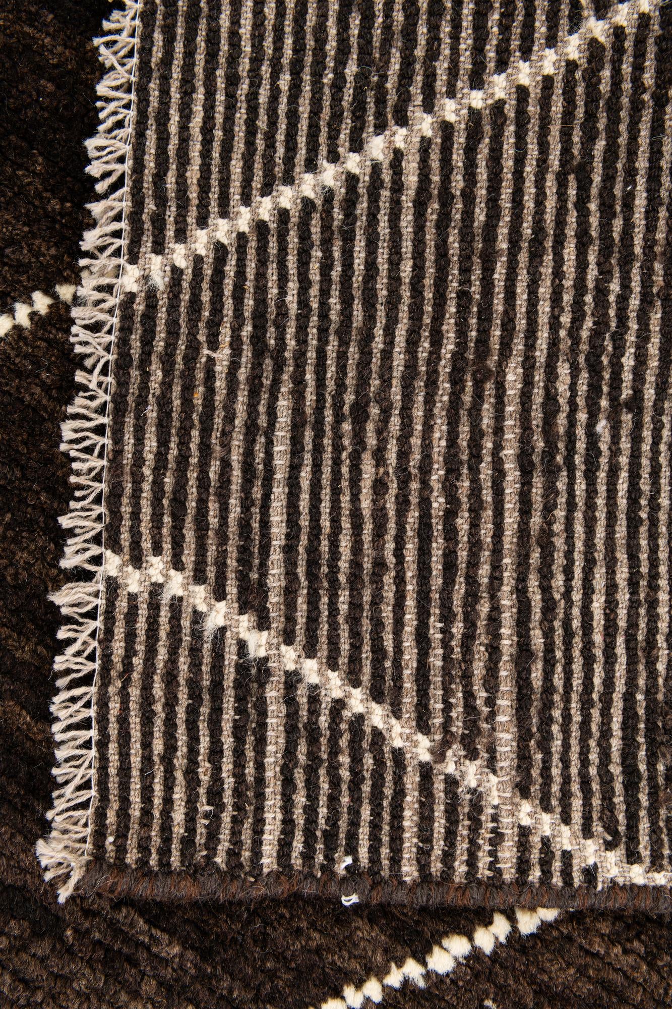 2' 9 x 5' 6 Hand Knotted Moroccan Wool Runner Rug