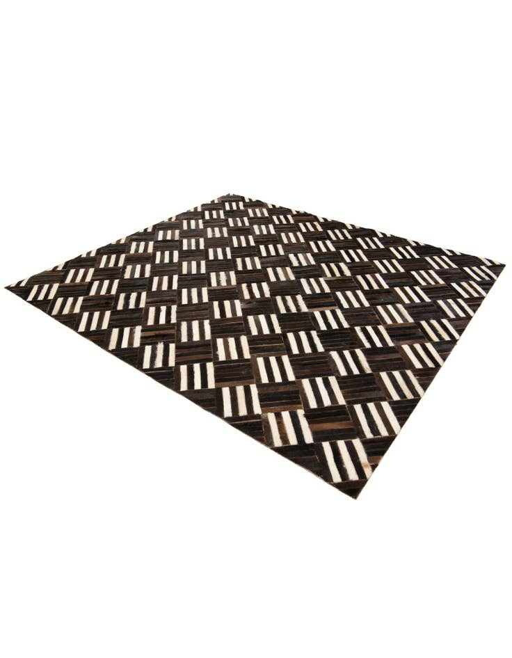 Detail image of 6' x 6' 7 Cowhide Stocks Square Rug