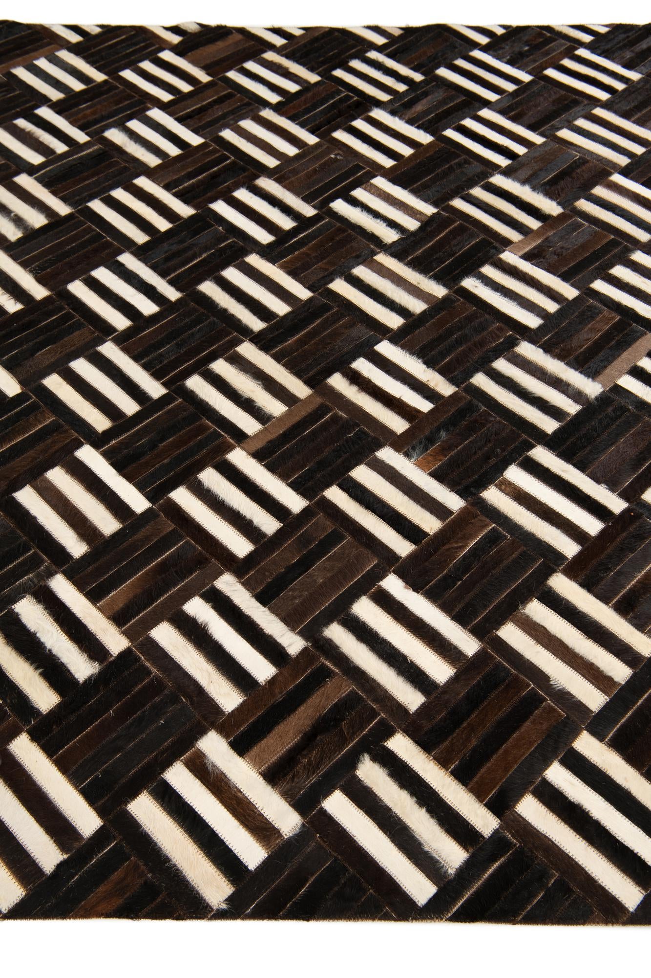 6' x 6' 7 Cowhide Stocks Square Rug