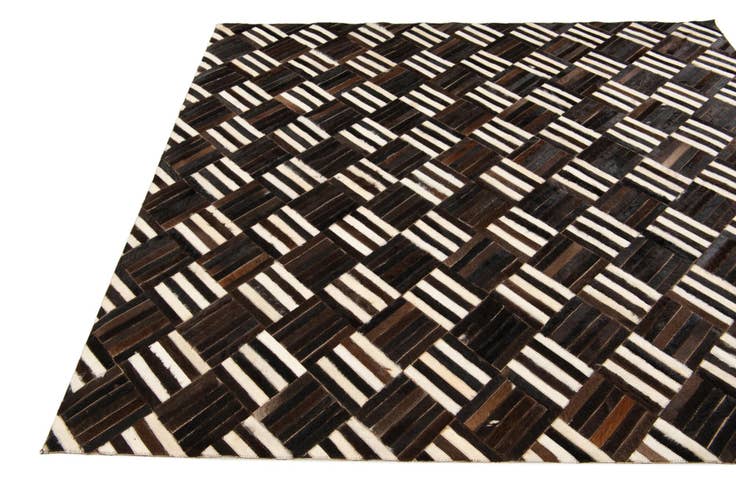 Detail image of 6' x 6' 7 Cowhide Stocks Square Rug