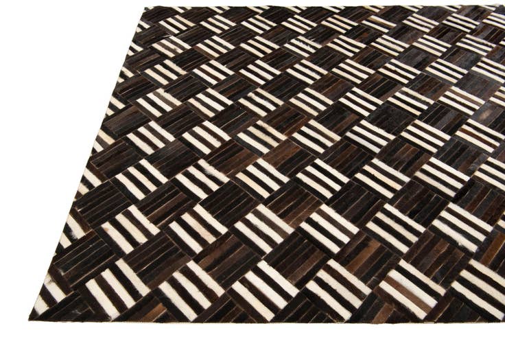 Detail image of 5' 11 x 6' 8 Cowhide Stocks Square Rug