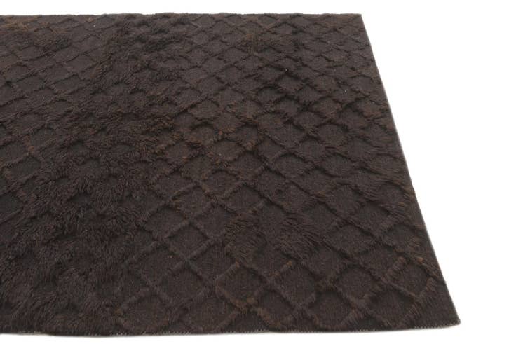 Detail image of 5' 8 x 6' 9 Hand Knotted Darya Wool Square Rug