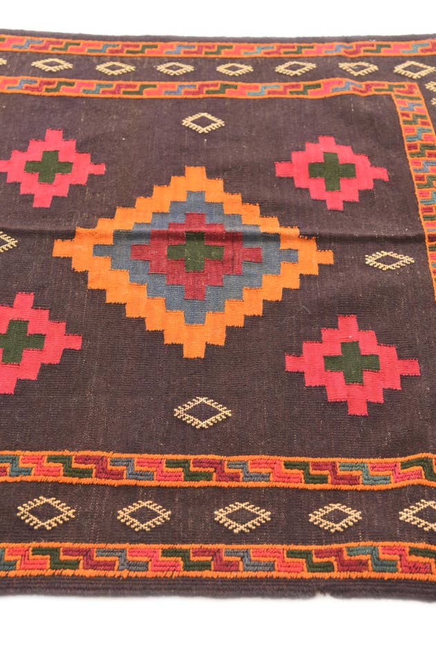 Detail image of 3' 3 x 3' 5 Hand Woven Kilim Modern Wool Square Rug