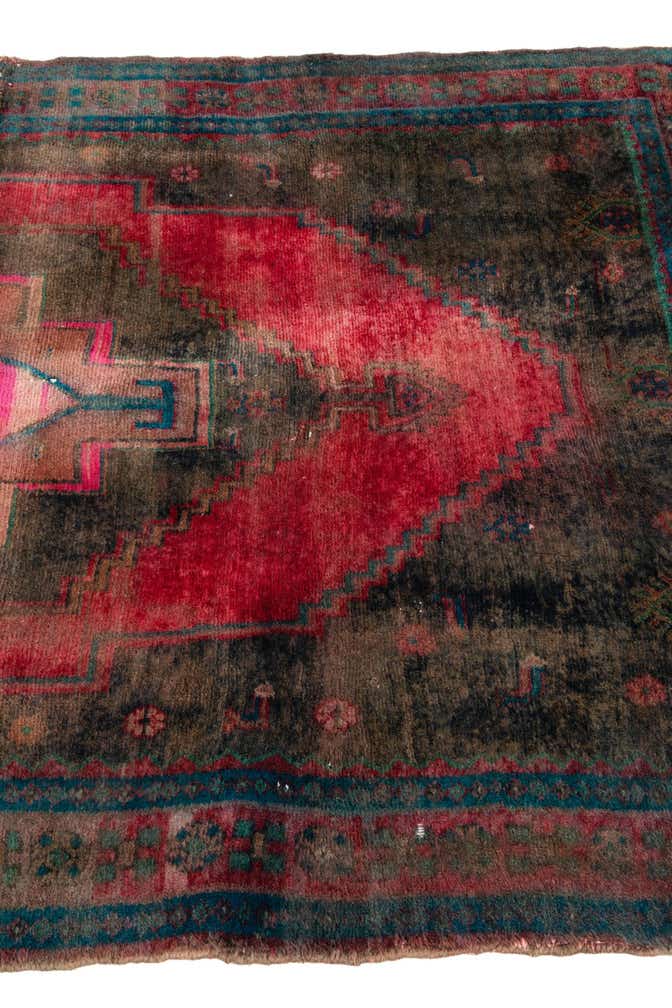 4' 4 x 4' 4 Hand Knotted Ultra Vintage Persian Wool Square Rug