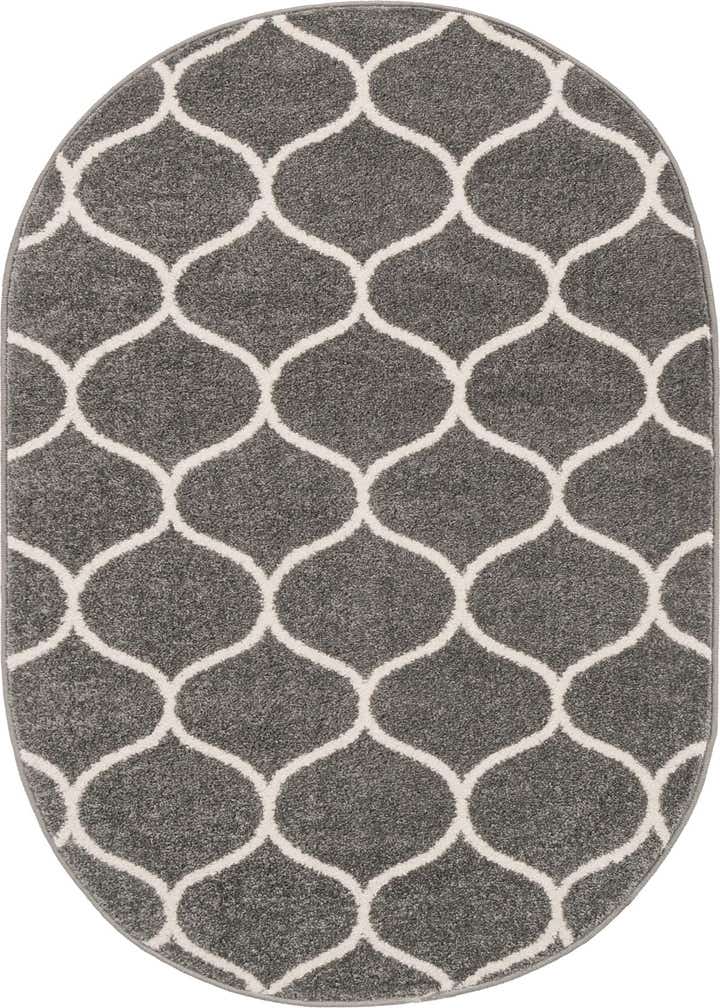 4' x 6' Trellis Frieze Oval Rug