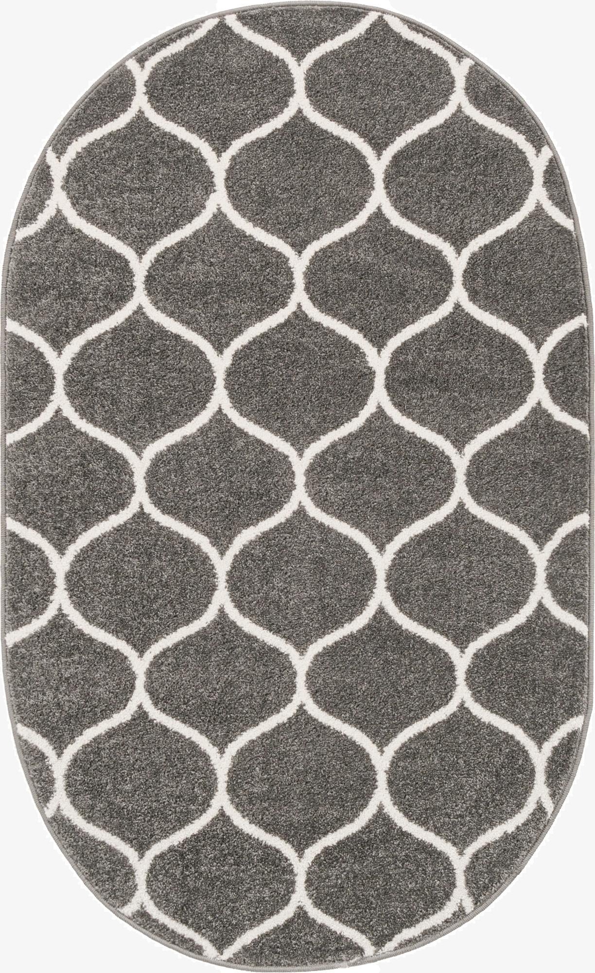 Primary image 3' x 5' 3 Trellis Frieze Oval Rug