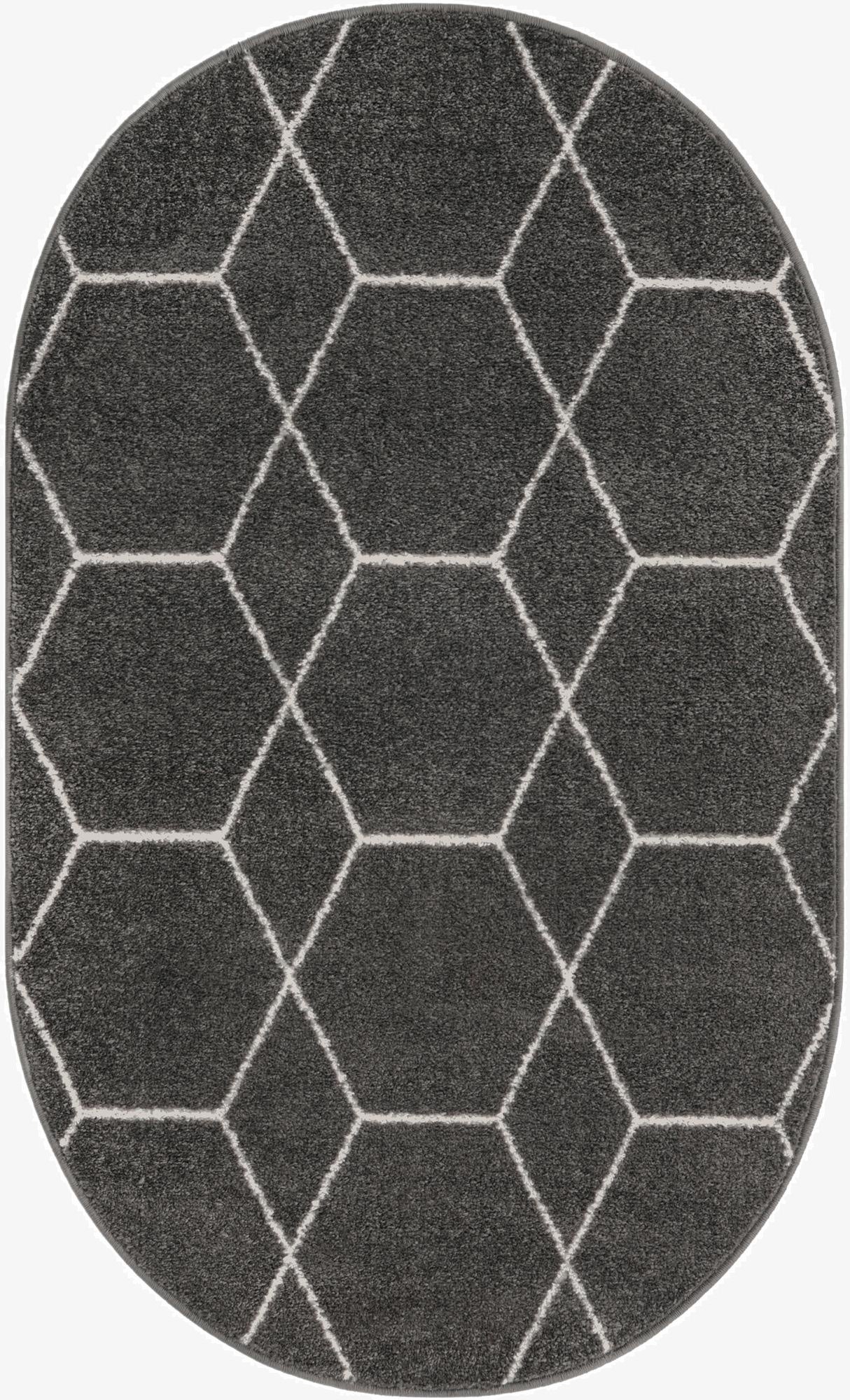 3' x 5' 3 Trellis Frieze Oval Rug
