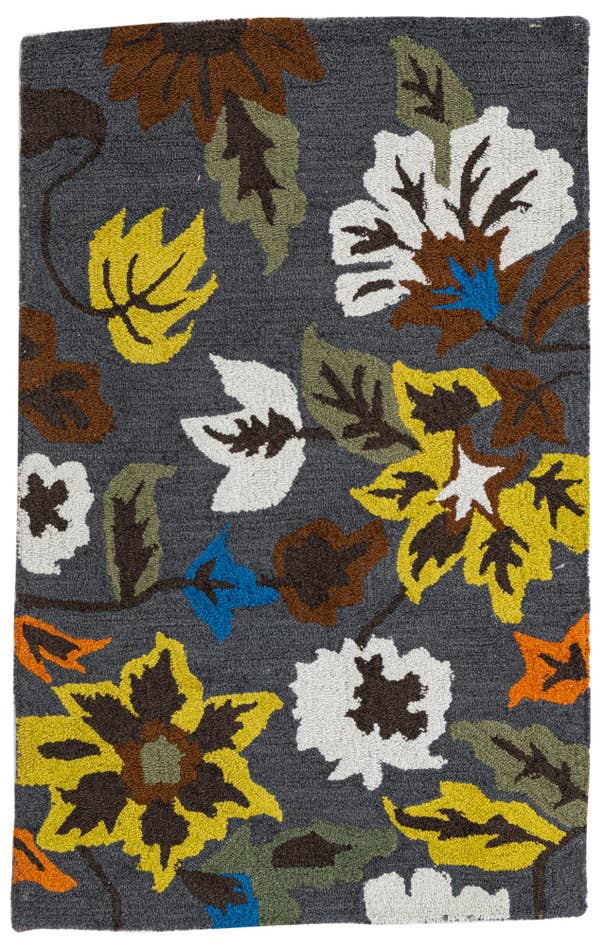 Detail image of 3' 1 x 4' 10 Agra Rug