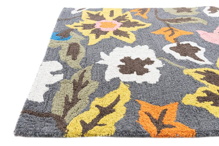 Detail image of 3' 1 x 4' 10 Agra Rug