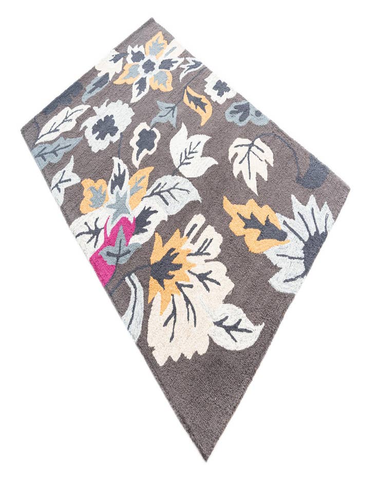 Detail image of 4' x 6' Agra Rug