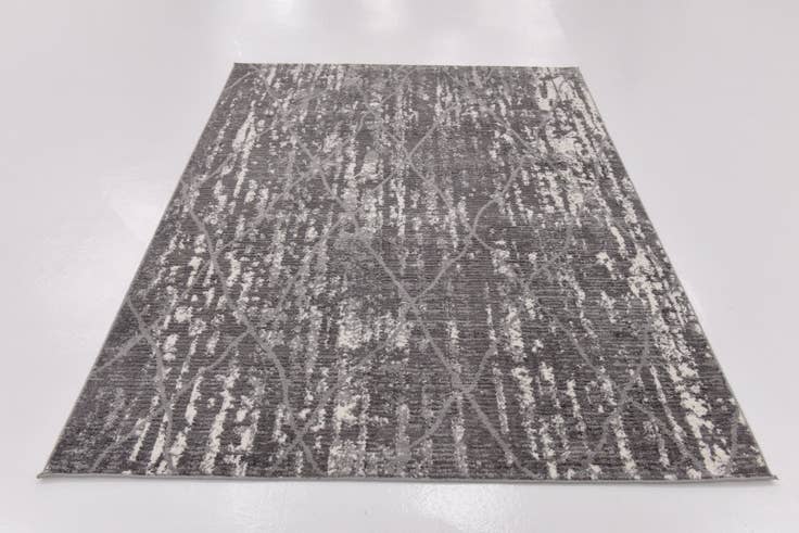 Detail image of 5' 3 x 7' 5 Angelica Rug