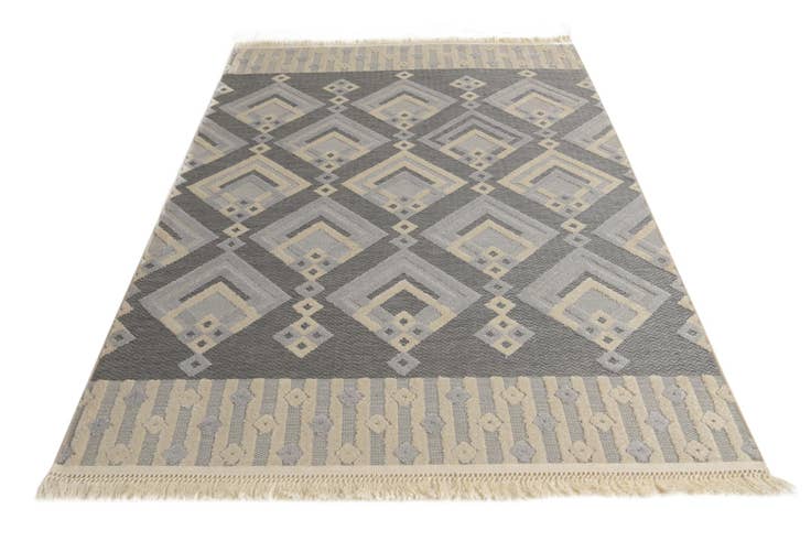 Detail image of 5' 3 x 7' 3 Arlo Rug