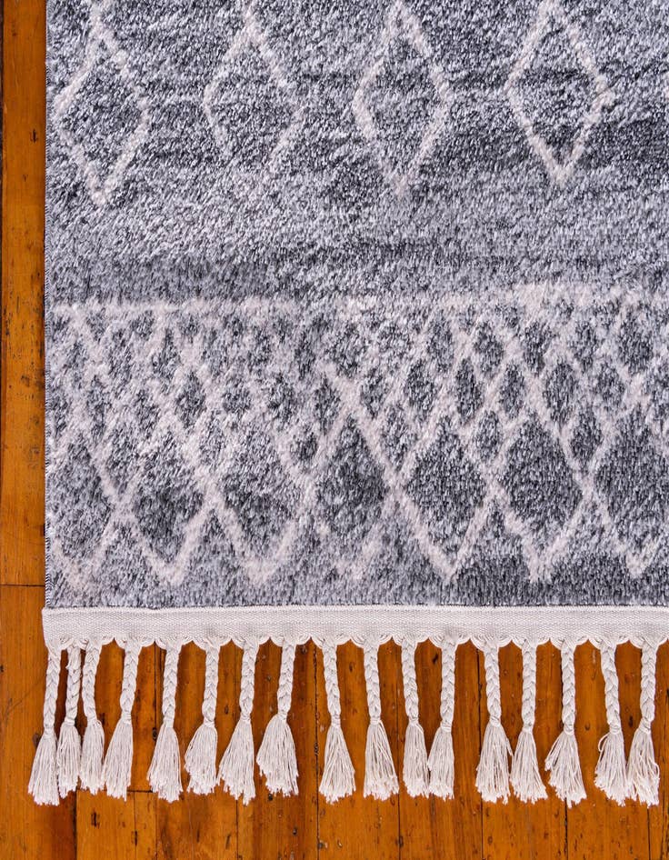 Detail image of 8' 2 x 10' 2 Artemis Rug