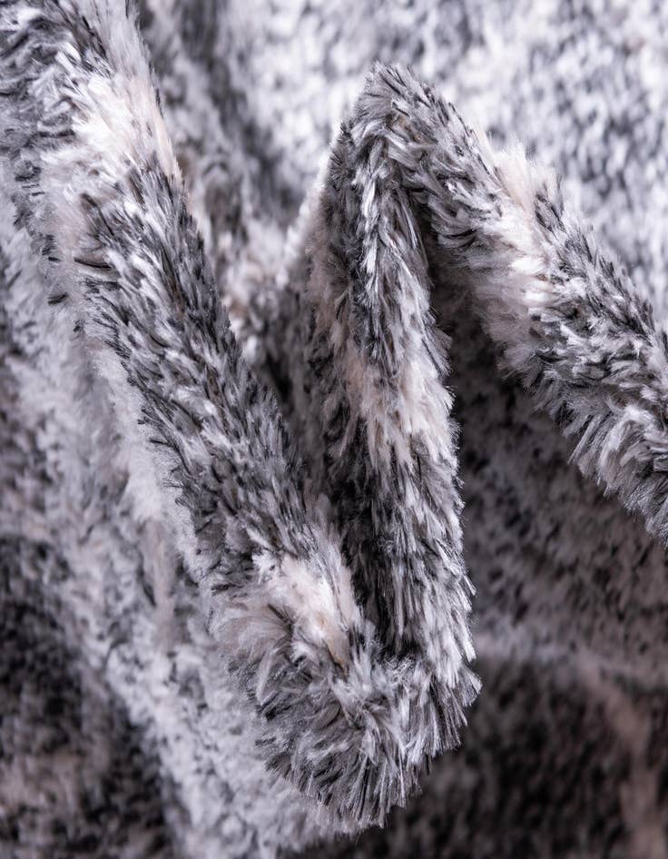 Detail image of 8' 2 x 10' 2 Atlas Rug