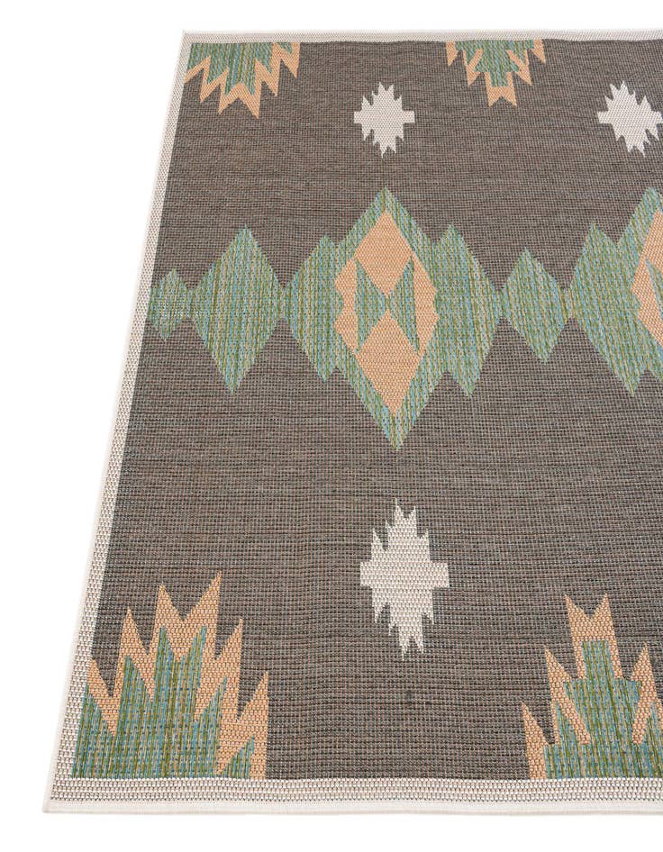 Detail image of 5' x 7' 5 Easy-Clean Baja Indoor / Outdoor Rug