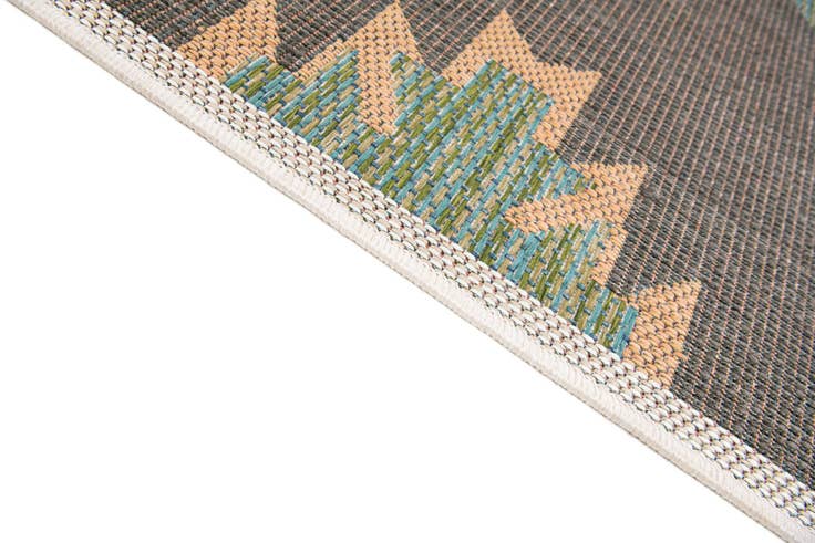 Detail image of 5' x 7' 5 Easy-Clean Baja Indoor / Outdoor Rug