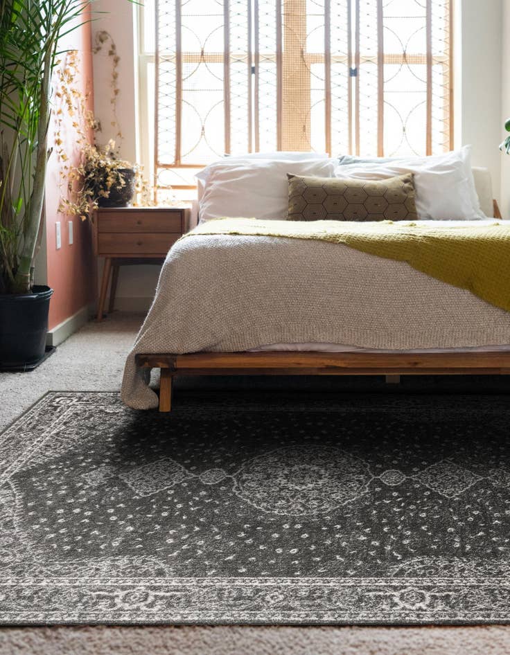 Detail image of 4' x 6' Bexley Rug