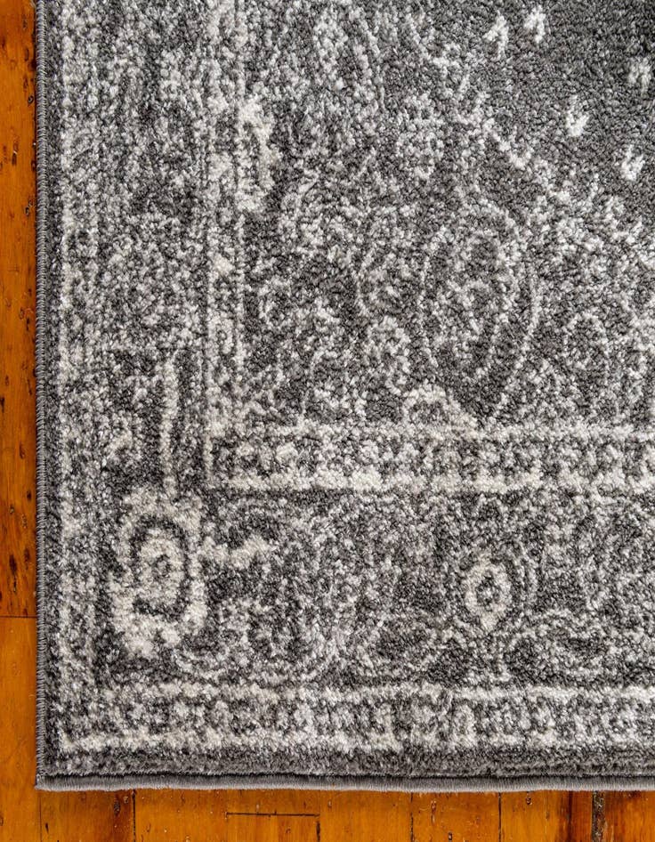 Detail image of 4' x 6' Bexley Rug