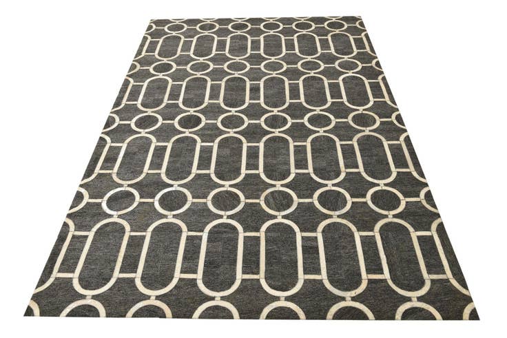 Detail image of 5' 5 x 8' 1 Cowhide Rug