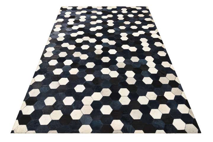 5' 1 x 8' Cowhide Rug