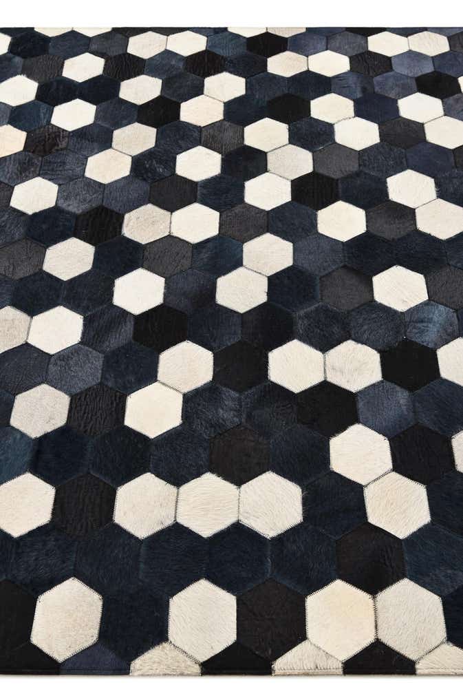 5' 1 x 8' Cowhide Rug