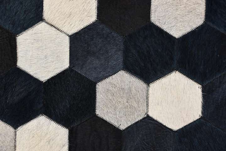 5' 1 x 8' Cowhide Rug