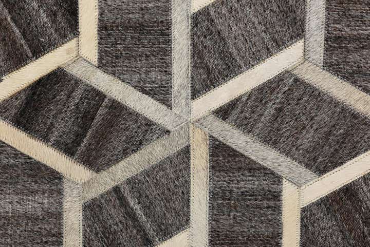 5' 1 x 8' 2 Cowhide Rug