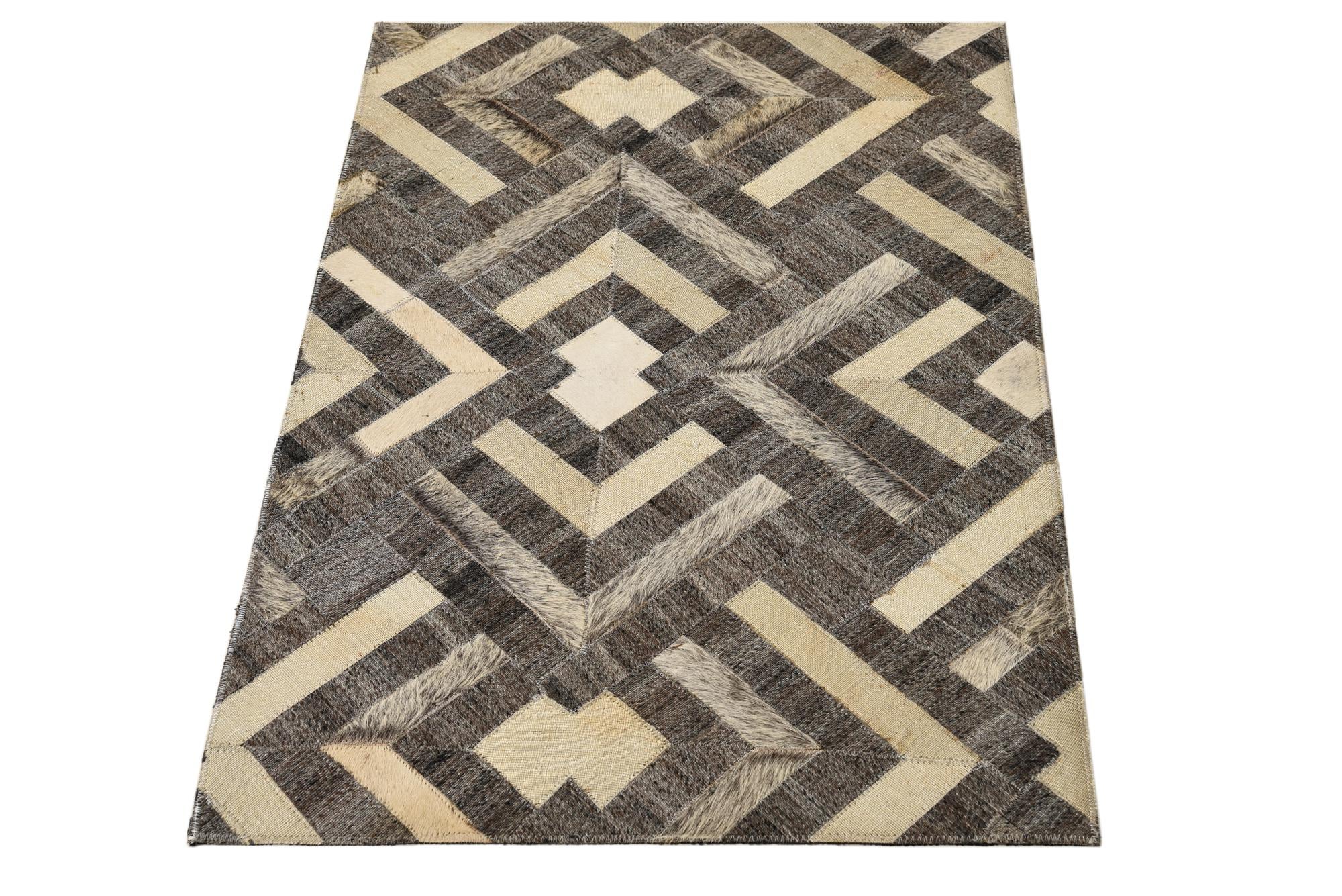 2' 1 x 3' 1 Cowhide Rug