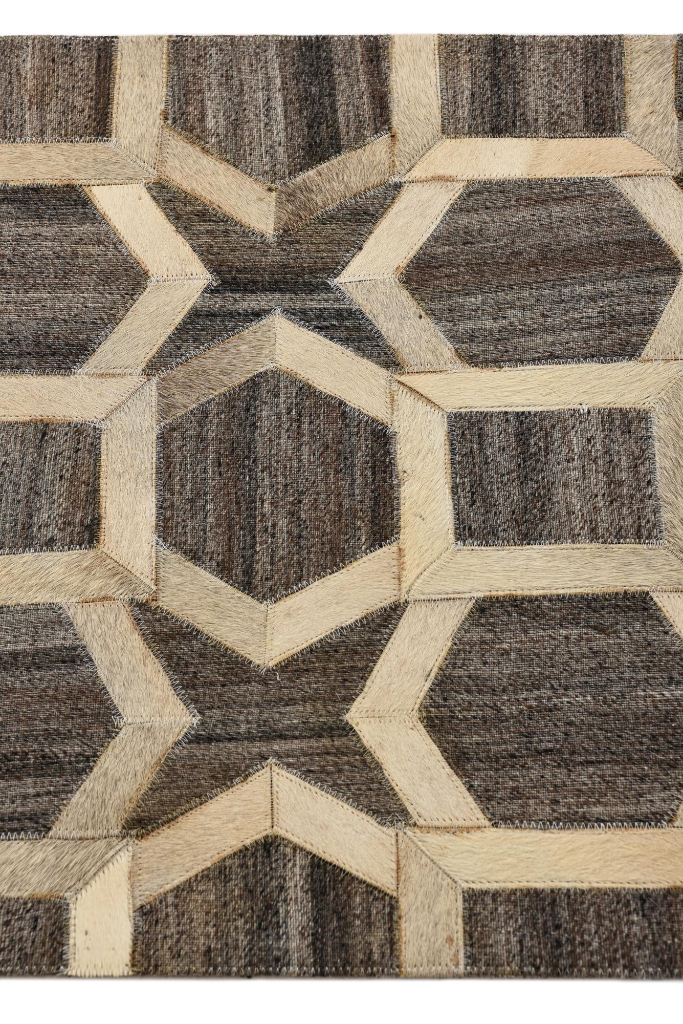 2' 2 x 3' 2 Cowhide Rug