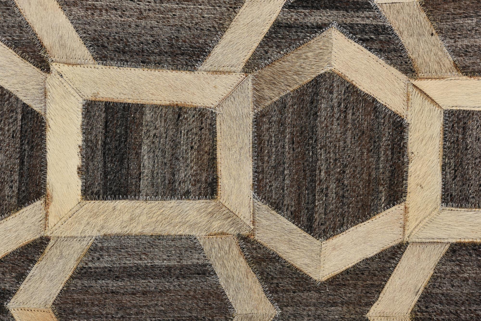 2' 2 x 3' 2 Cowhide Rug