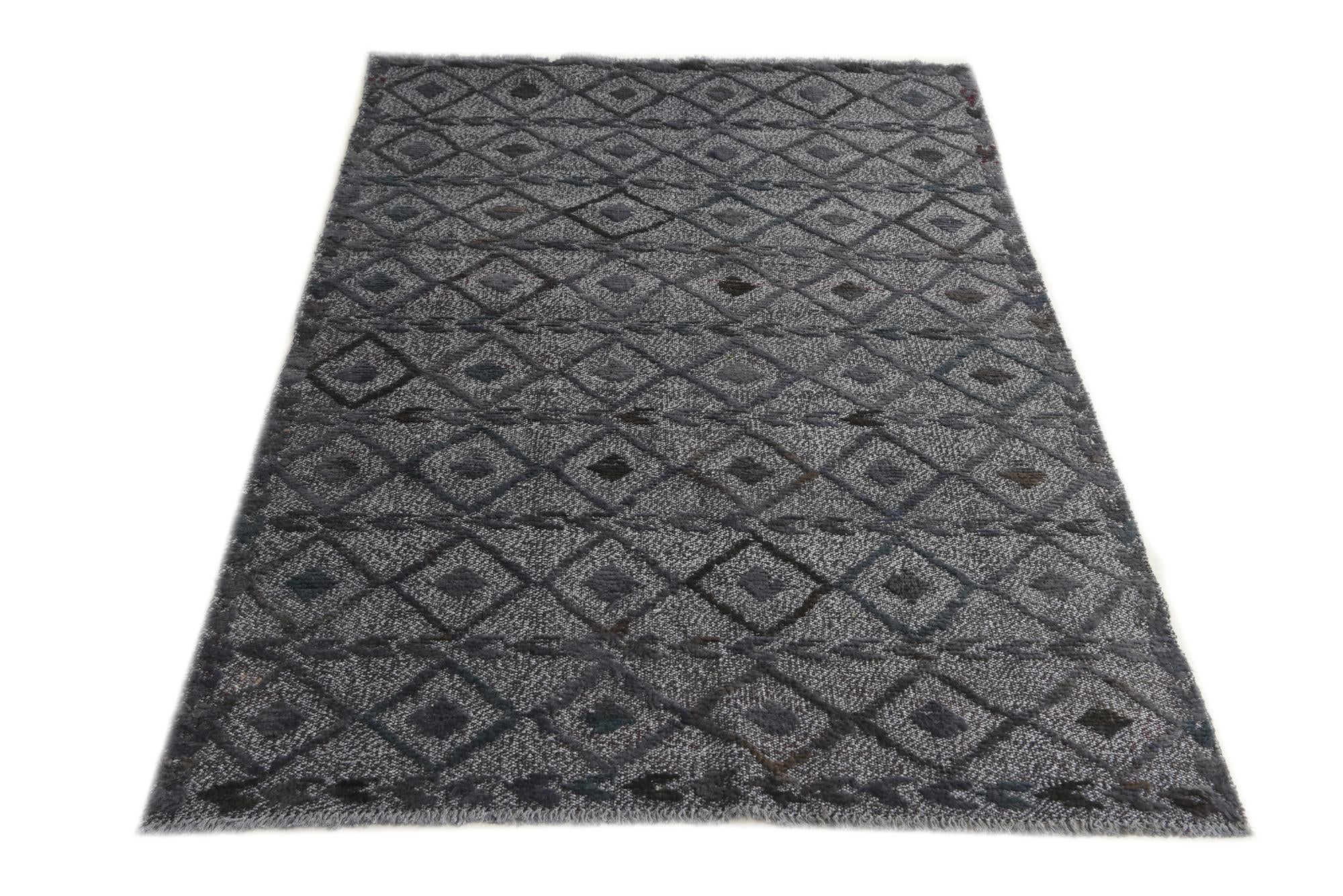 4' x 6' Hand Knotted Darya Wool Rug