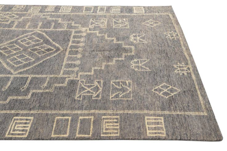 Detail image of 6' 8 x 9' 6 Hand Knotted Darya Wool Rug