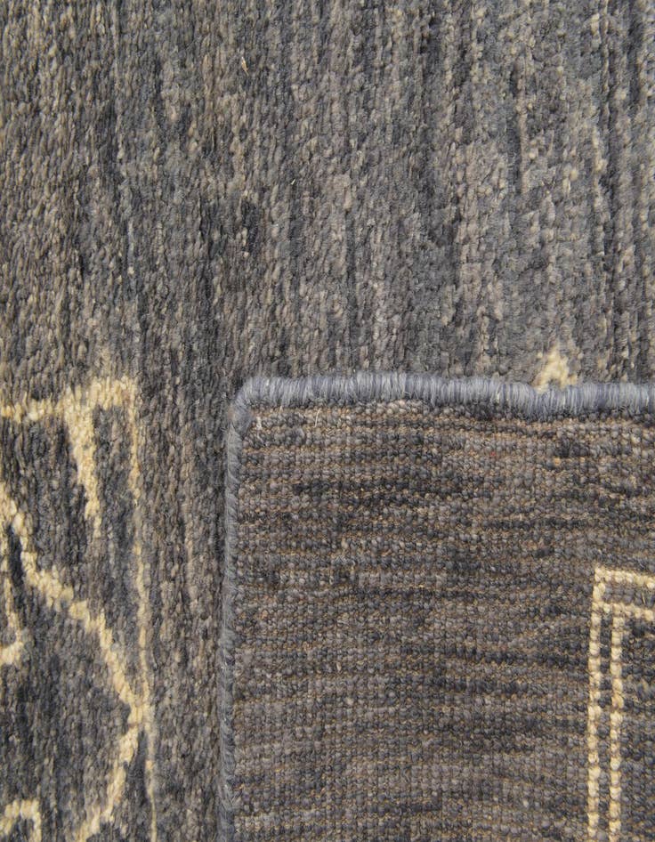 Detail image of 6' 8 x 9' 6  Hand Knotted Darya Wool Rug