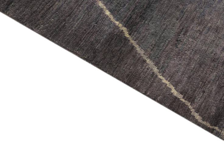 Detail image of 6' 8 x 9' 10 Hand Knotted Darya Wool Rug