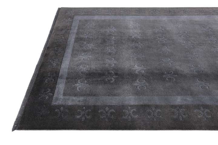 5' 7 x 7' 10 Hand Knotted Darya Wool Rug