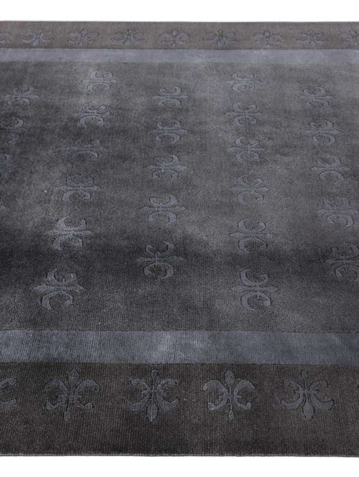 5' 7 x 7' 10 Hand Knotted Darya Wool Rug