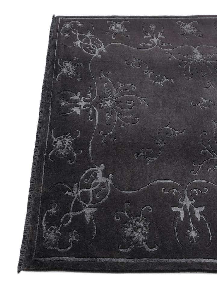5' 7 x 7' 9 Darya Rug