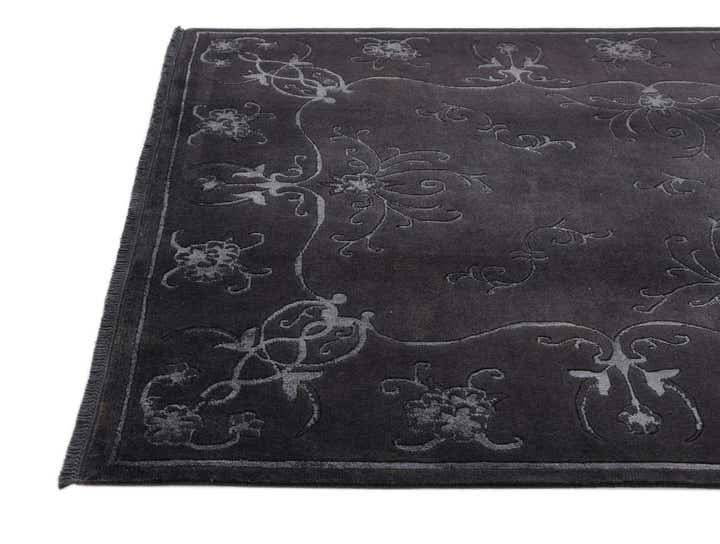 5' 7 x 7' 9 Darya Rug