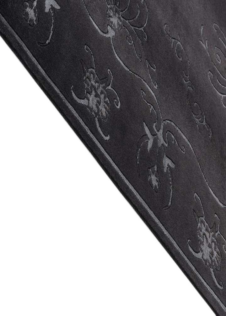 5' 7 x 7' 9 Darya Rug
