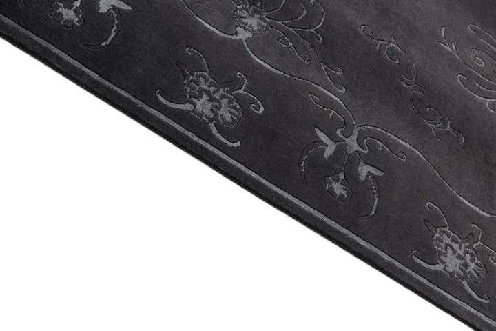 5' 7 x 7' 9 Darya Rug