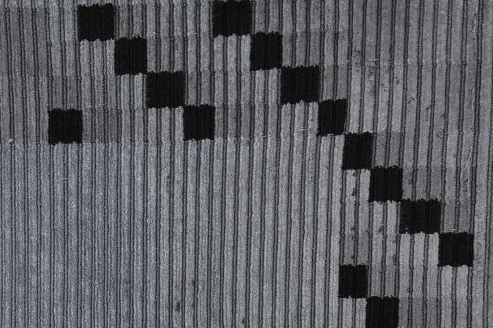4' x 5' 10 Hand Knotted Darya Wool Rug